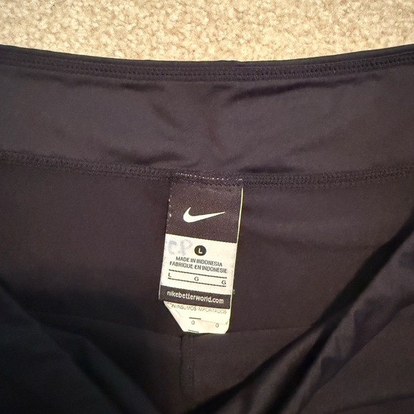 Nike Women's Swim Shorts Size L - Picture 3 of 4